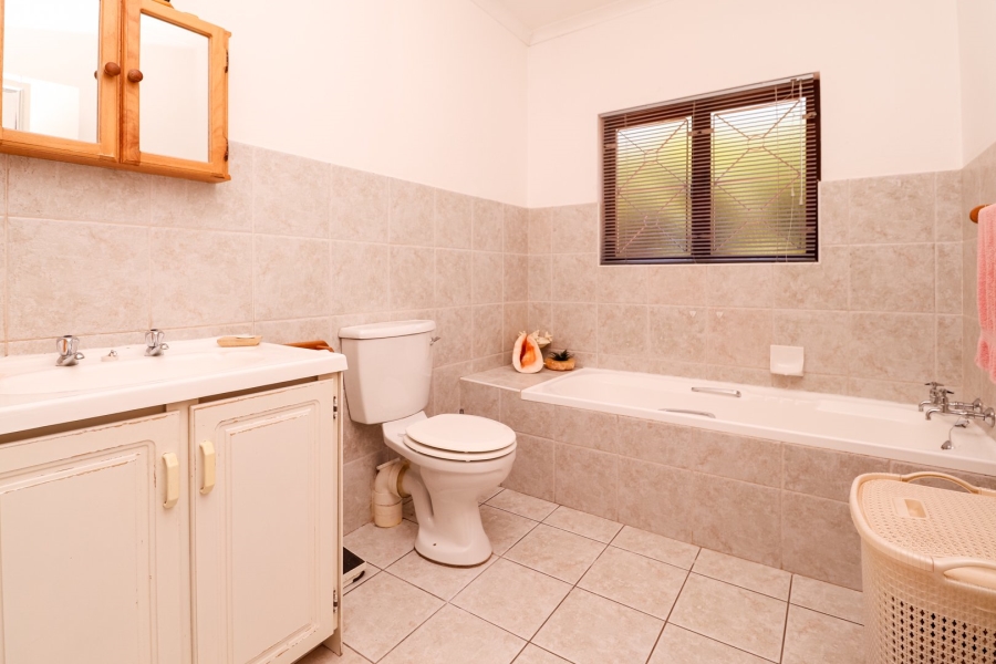 3 Bedroom Property for Sale in Flamwood North West
